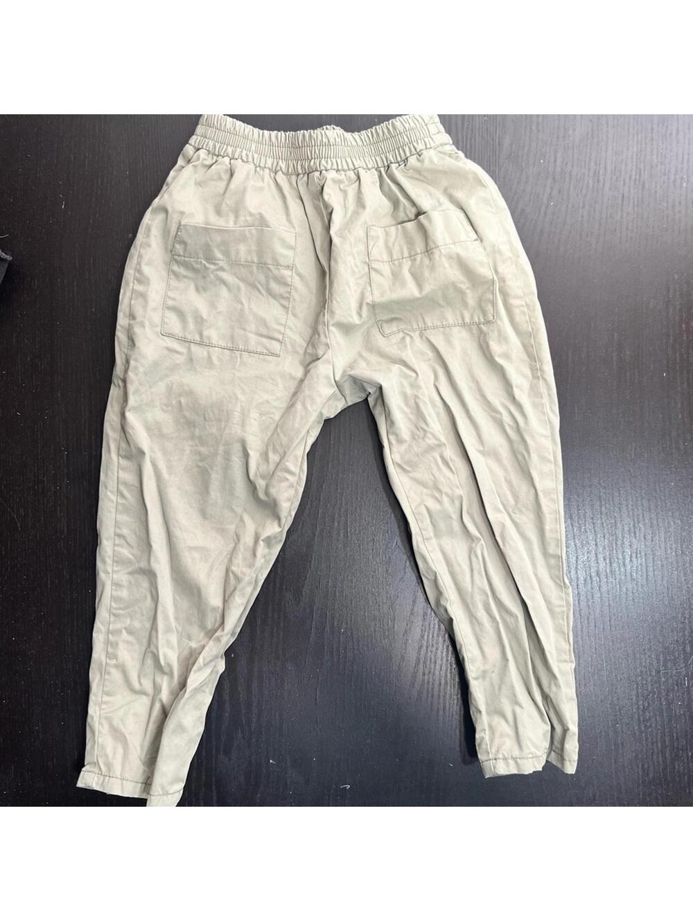 Zara Gray Sweatpants with Relaxed Tapered Fit